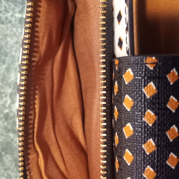 Fossil Wallet Lot - Picture 10 of 11